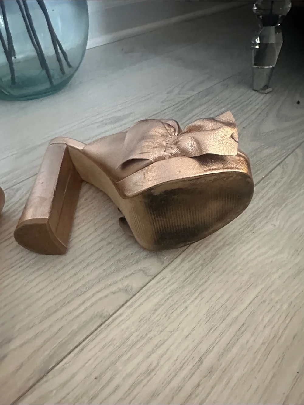 Shellys London Metallic Copper Ruffle Block Heel Mules - Picture 6 of 7